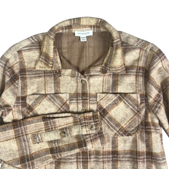 beachlunchlounge Tops - Beachlunchlounge XS Plaid Button Down Shirt Shacket SOFT Tan Brown‎ Knit Cabin